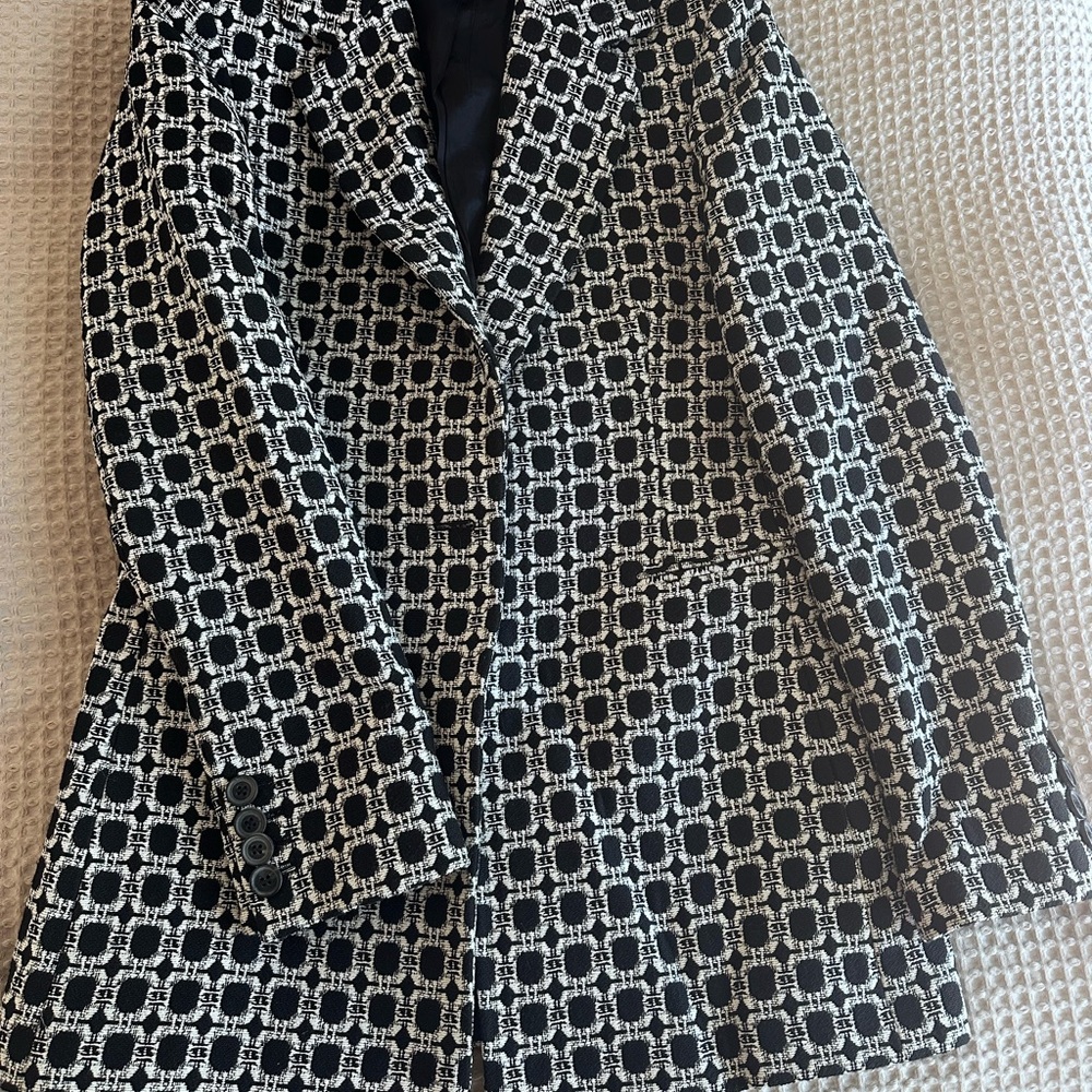 Reiss Women’s Black & White Patterned Blazer Jacket